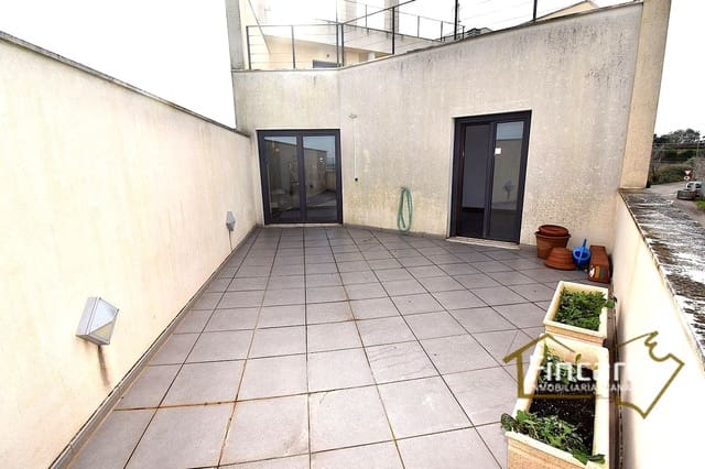 Piso de 3 habitaciones en Petra en venta - 335.000 € (Ref: 9484974)