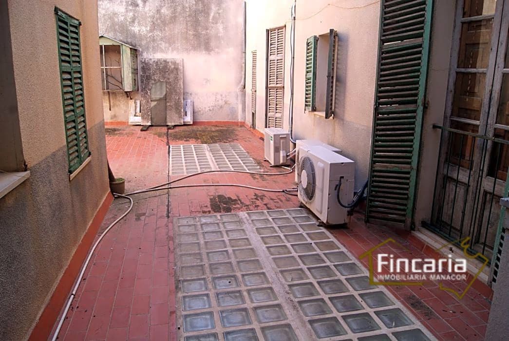 5 soveværelse Kontor til leje i Manacor - € 1.200 (Ref: 9566392)