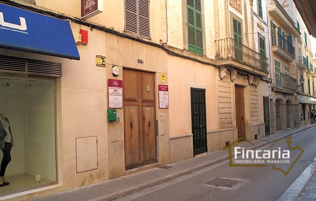 5 soveværelse Kontor til leje i Manacor - € 1.200 (Ref: 9566392)