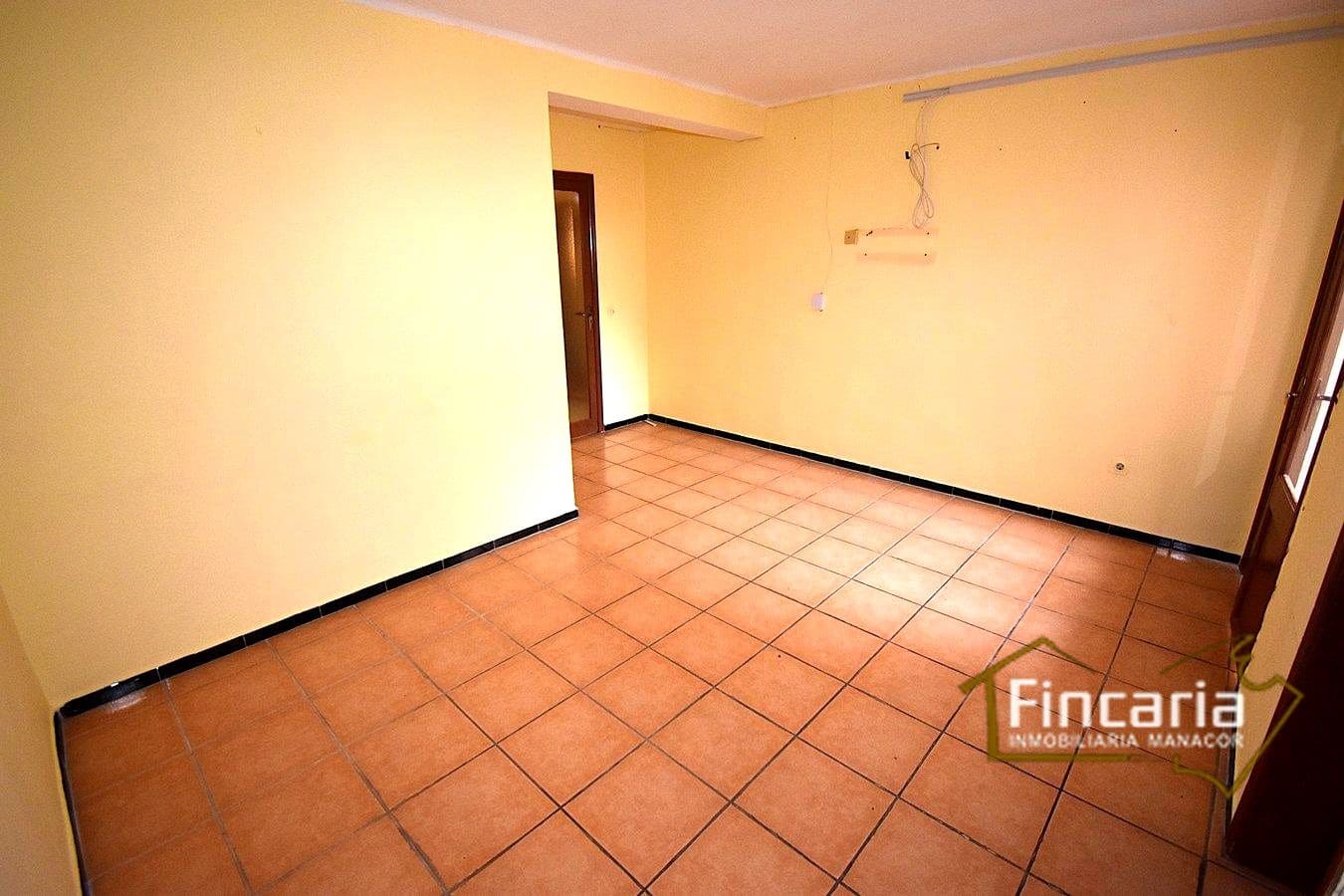 3 bedroom Flat for sale in Portocristo / Port de Manacor - € 216,000 (Ref: 9570278)