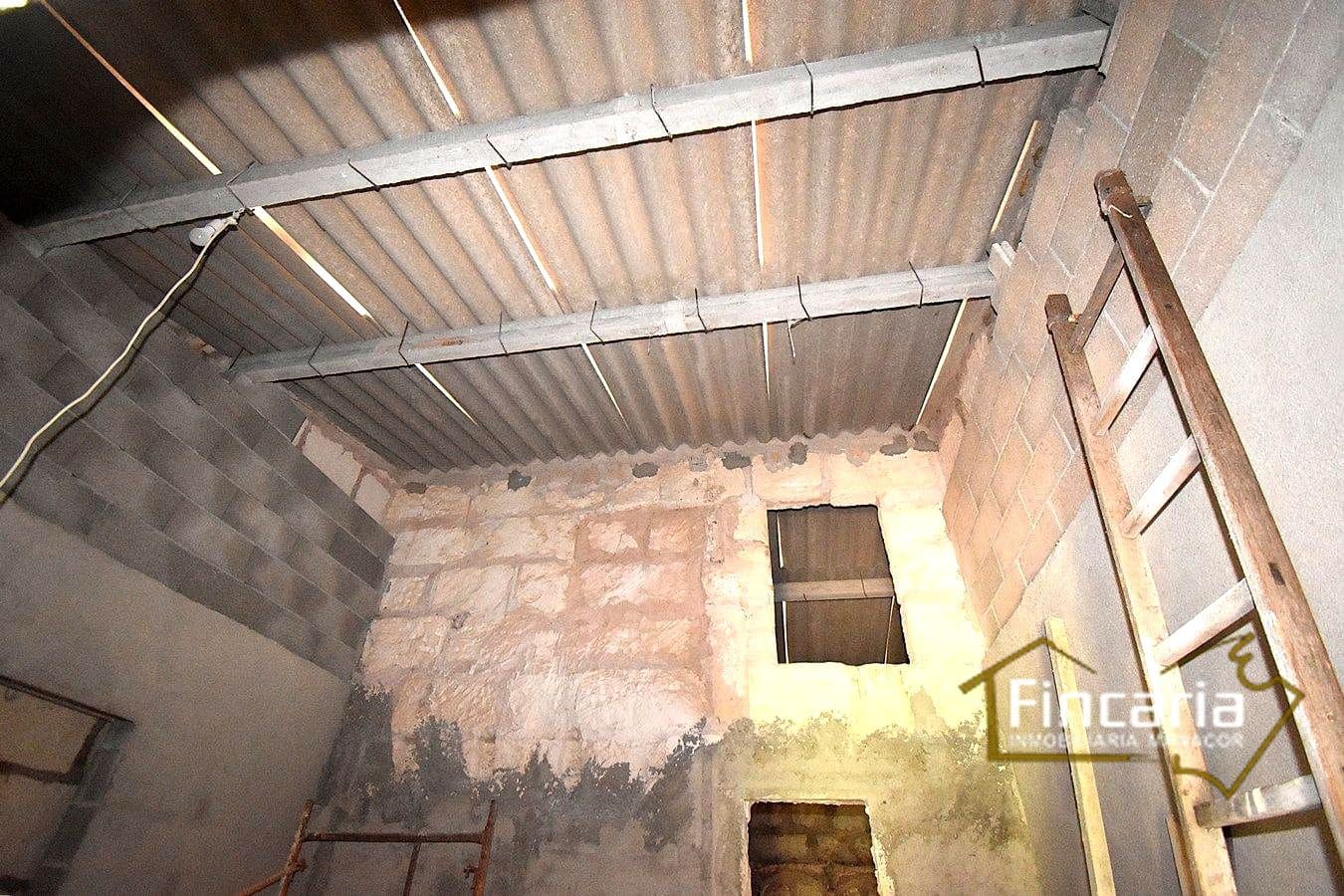 3 bedroom Finca/Country House for sale in Manacor - € 169,000 (Ref: 9737043)