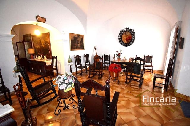 4 soverom Villa til salgs i Manacor med garasje - € 450 000 (Ref: 9750962)