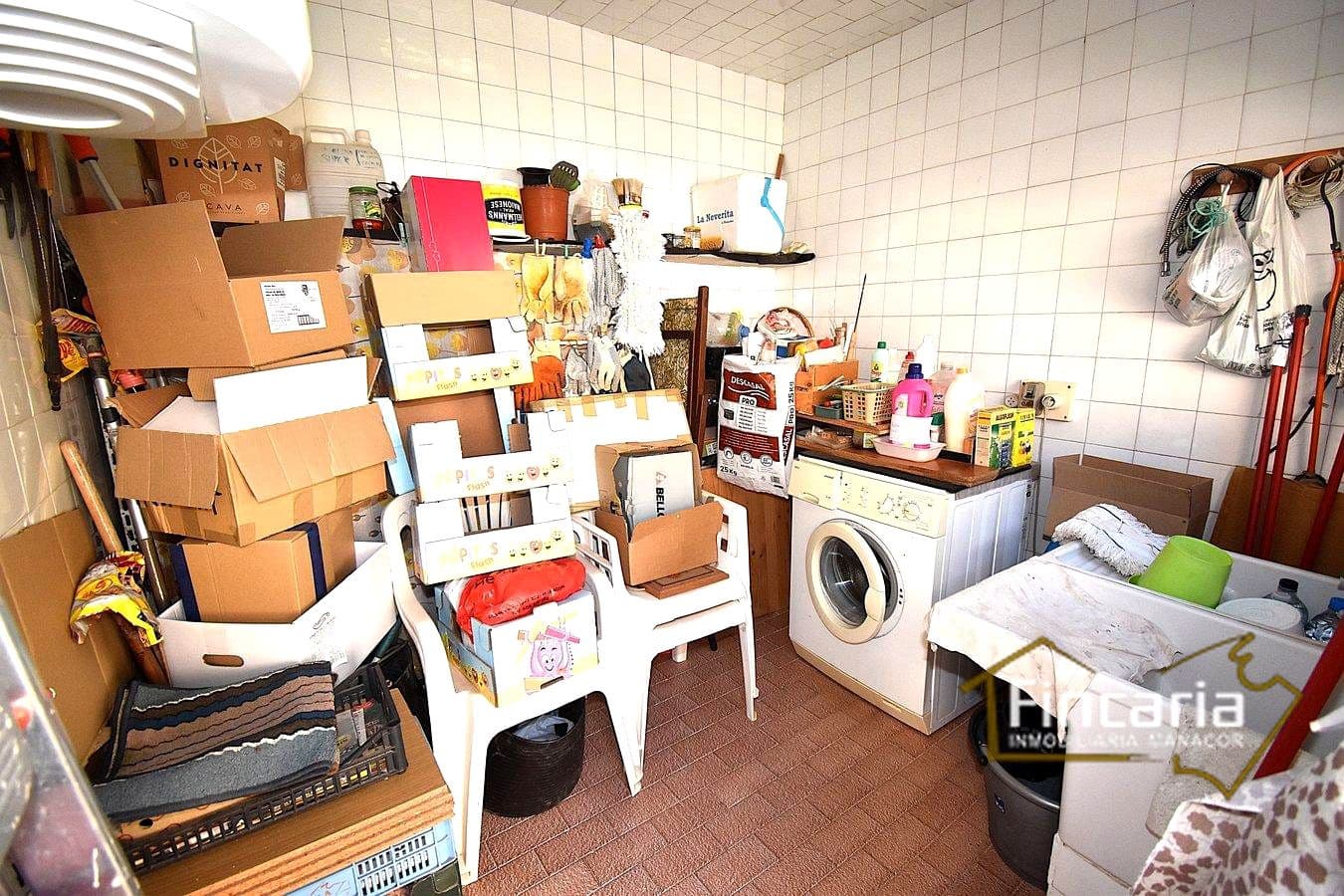 4 bedroom Villa for sale in Manacor with garage - € 450,000 (Ref: 9750962)