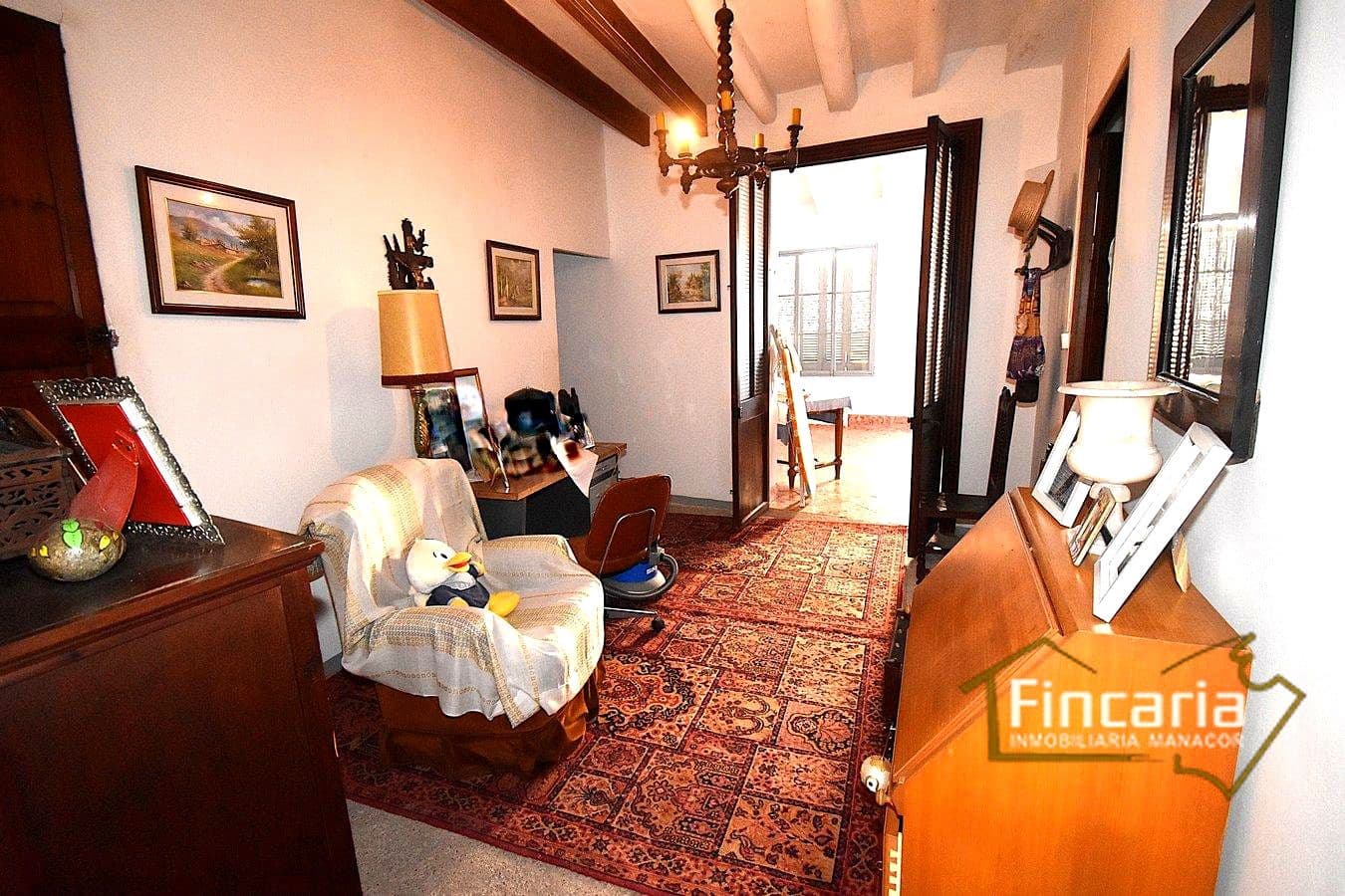 4 bedroom Villa for sale in Manacor with garage - € 450,000 (Ref: 9750962)