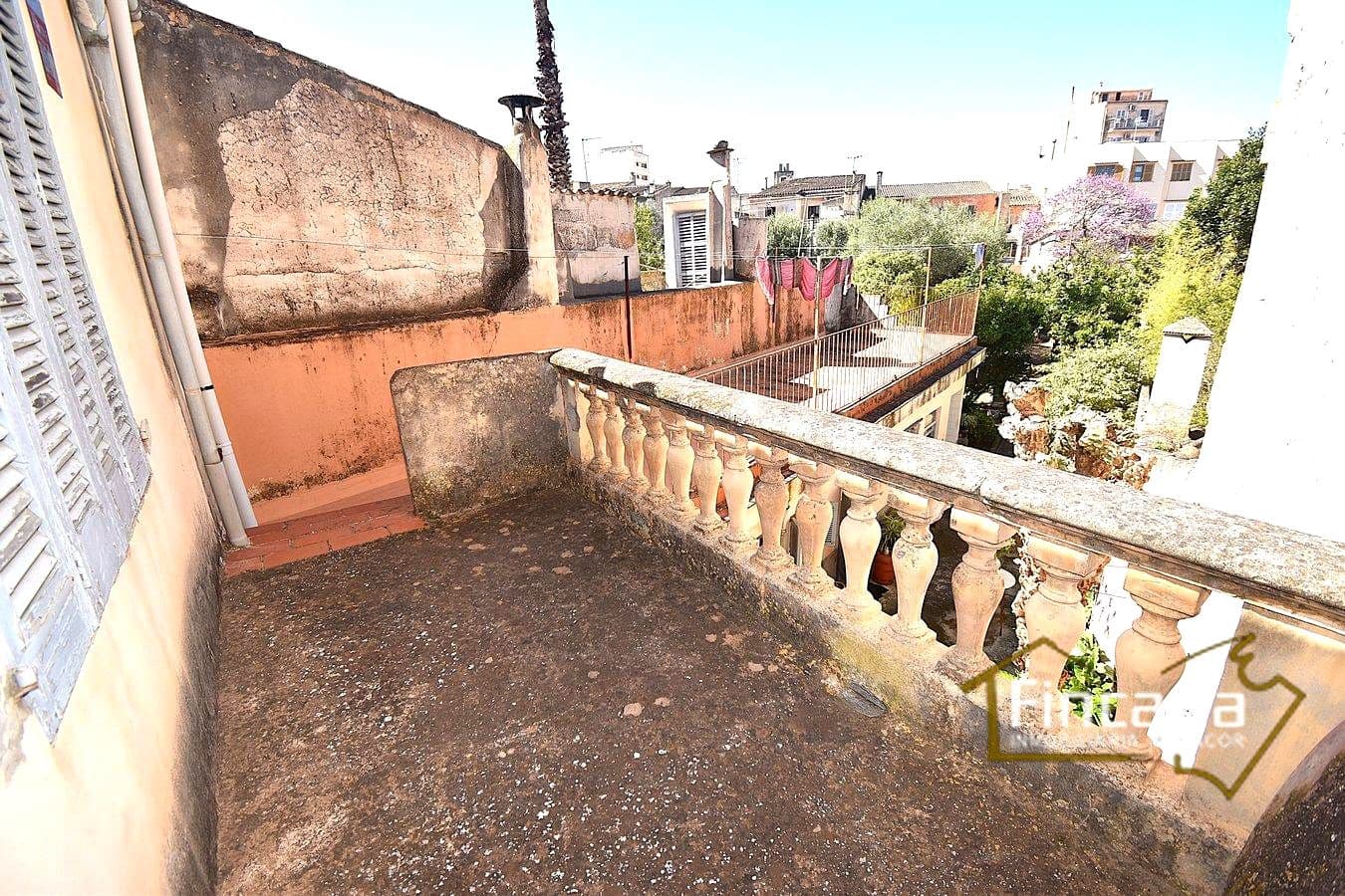 4 bedroom Villa for sale in Manacor with garage - € 450,000 (Ref: 9750962)