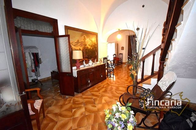 4 soverom Villa til salgs i Manacor med garasje - € 450 000 (Ref: 9750962)