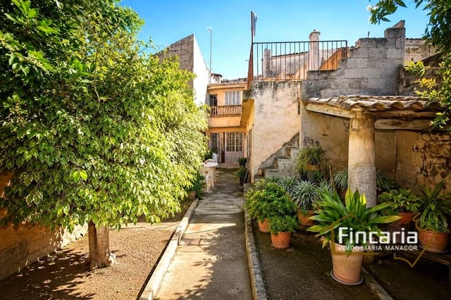4 soverom Villa til salgs i Manacor med garasje - € 450 000 (Ref: 9750962)