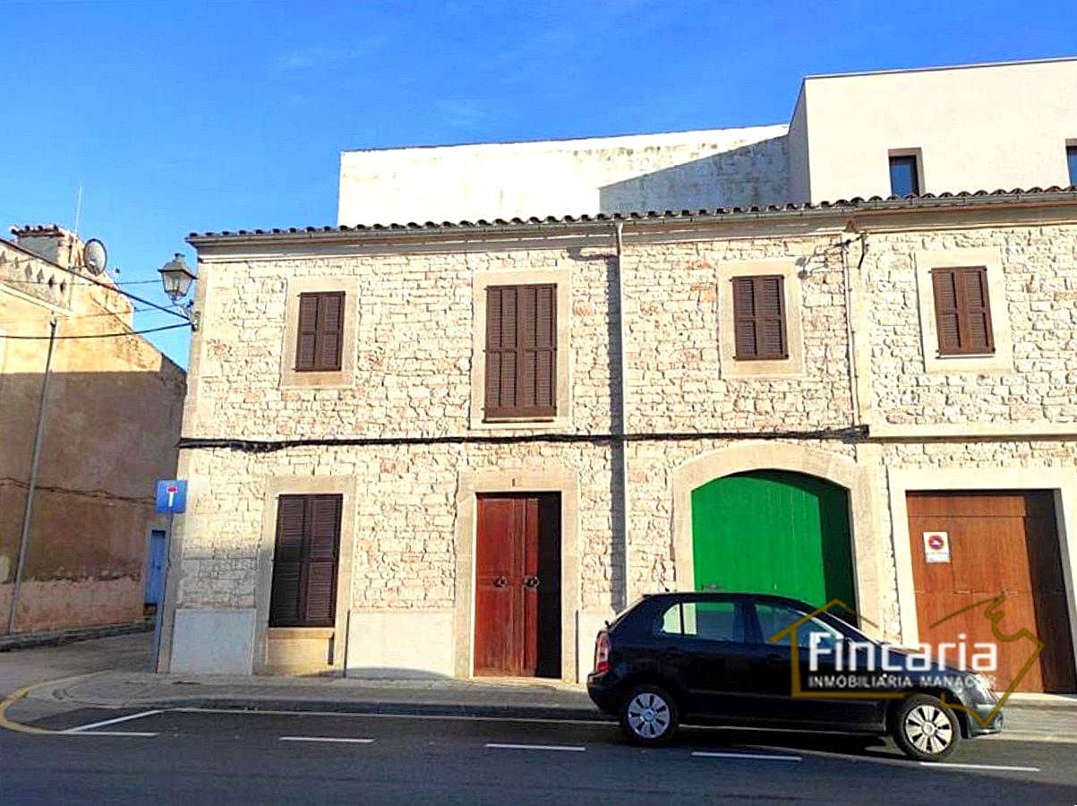 4 soveværelse Villa til salg i Santanyi med garage - € 750.000 (Ref: 9795158)