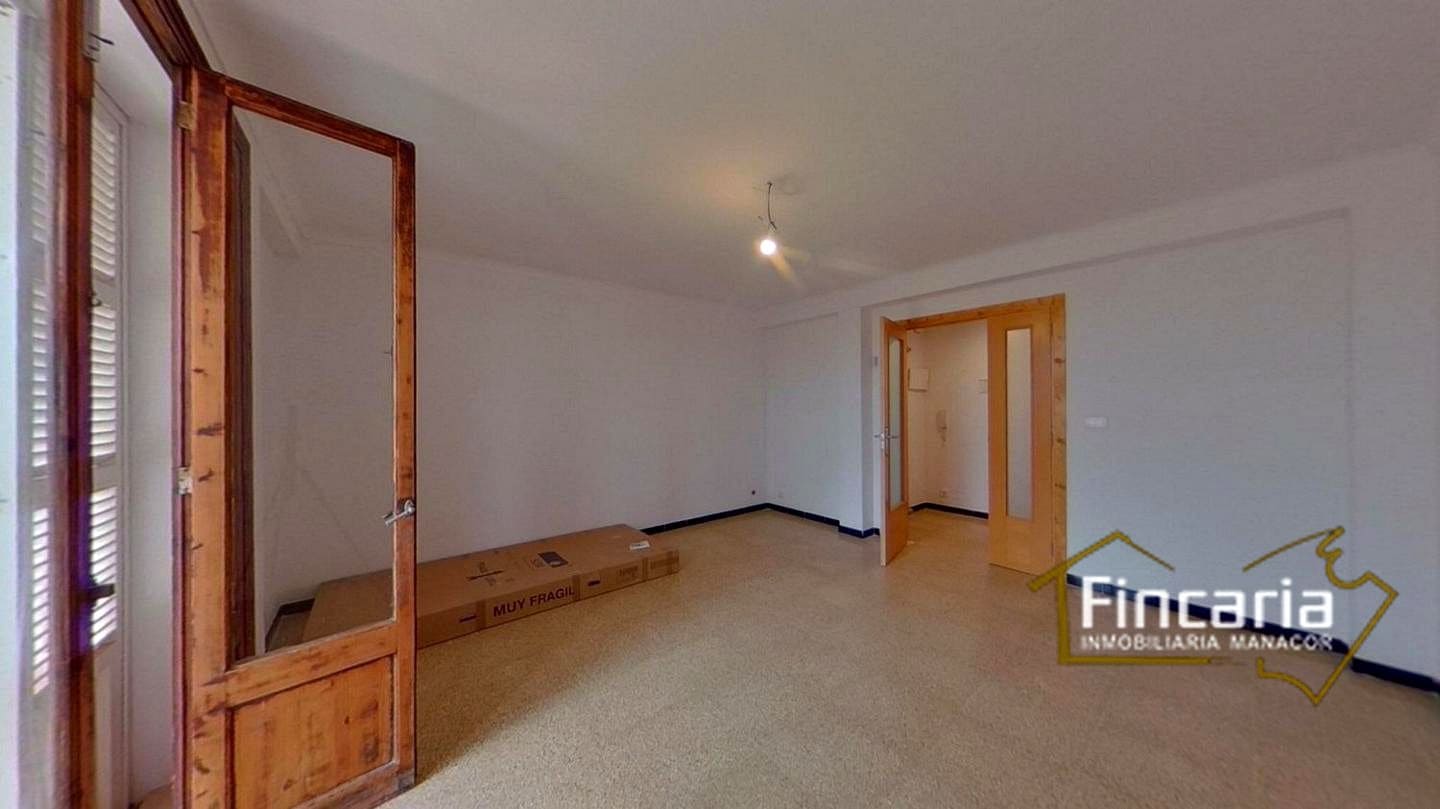Piso de 3 habitaciones en Manacor en venta - 184.000 € (Ref: 9802556)
