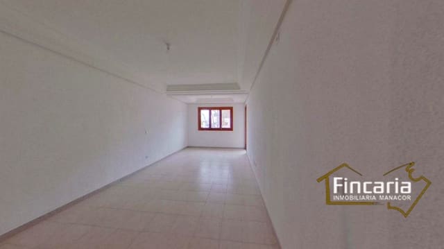 3 bedroom Flat for sale in Manacor - € 184,000 (Ref: 9802557)