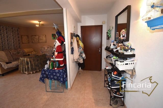 2 bedroom Flat for sale in Portocristo / Port de Manacor, Manacor - € 219,000 (Ref: 9815379)