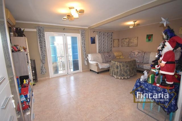 2 bedroom Flat for sale in Portocristo / Port de Manacor, Manacor - € 219,000 (Ref: 9815379)