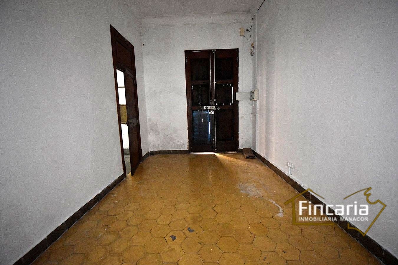 3 bedroom Flat for sale in Manacor - € 265,000 (Ref: 9827616)