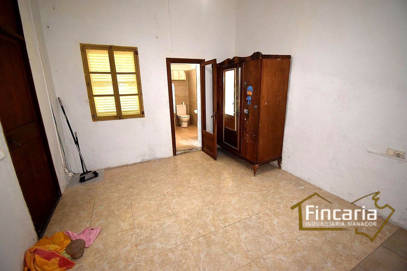3 bedroom Flat for sale in Manacor - € 265,000 (Ref: 9827616)