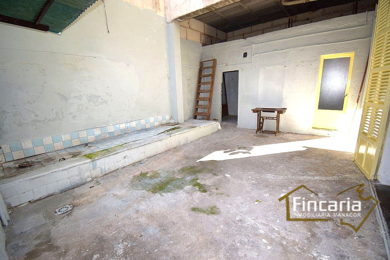 3 bedroom Flat for sale in Manacor - € 265,000 (Ref: 9827616)