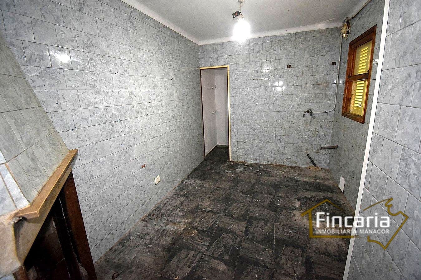 3 bedroom Flat for sale in Manacor - € 265,000 (Ref: 9827616)