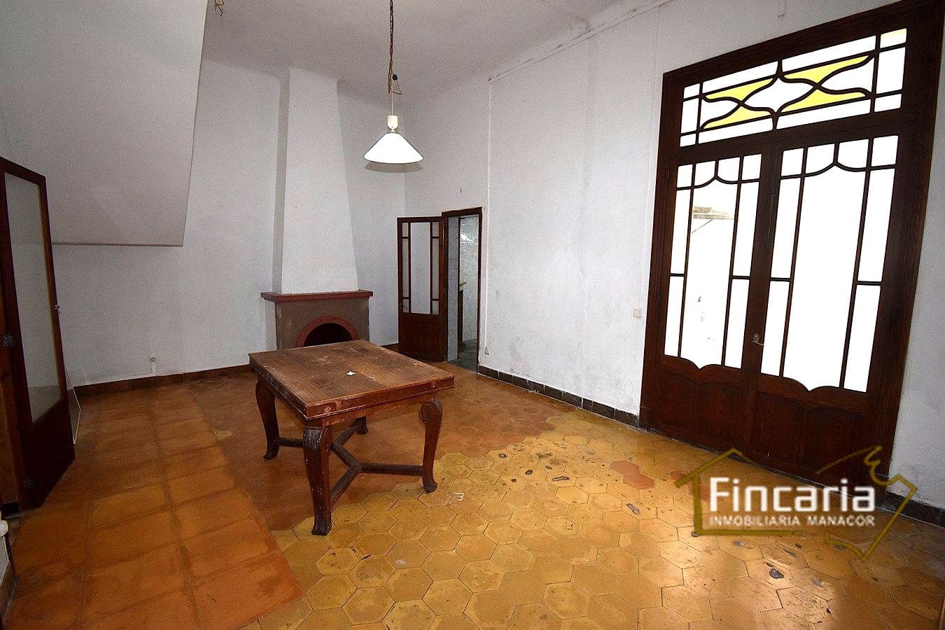 3 bedroom Flat for sale in Manacor - € 265,000 (Ref: 9827616)