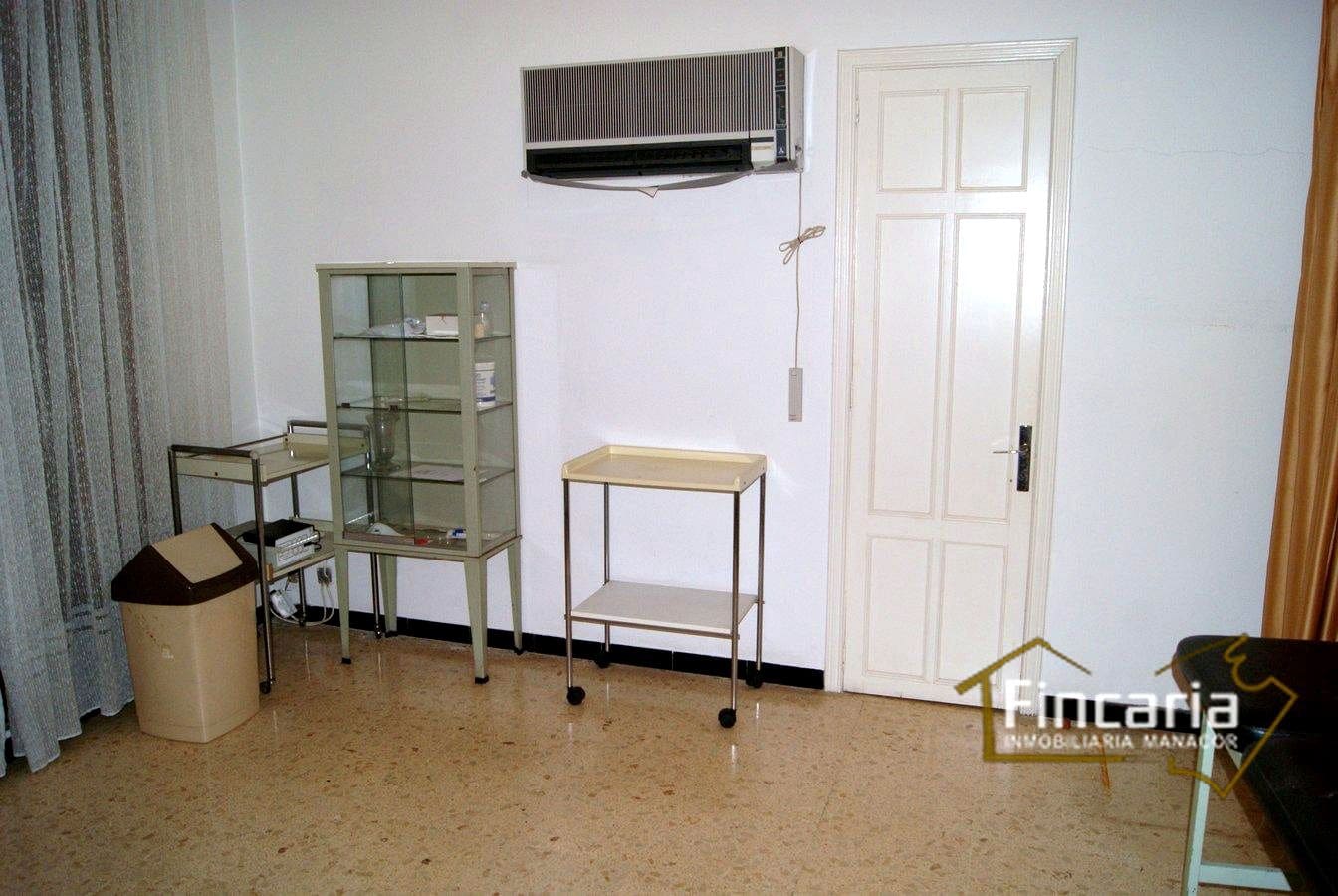 Escritório para arrendar em Manacor - 1 200 € (Ref: 9888412)