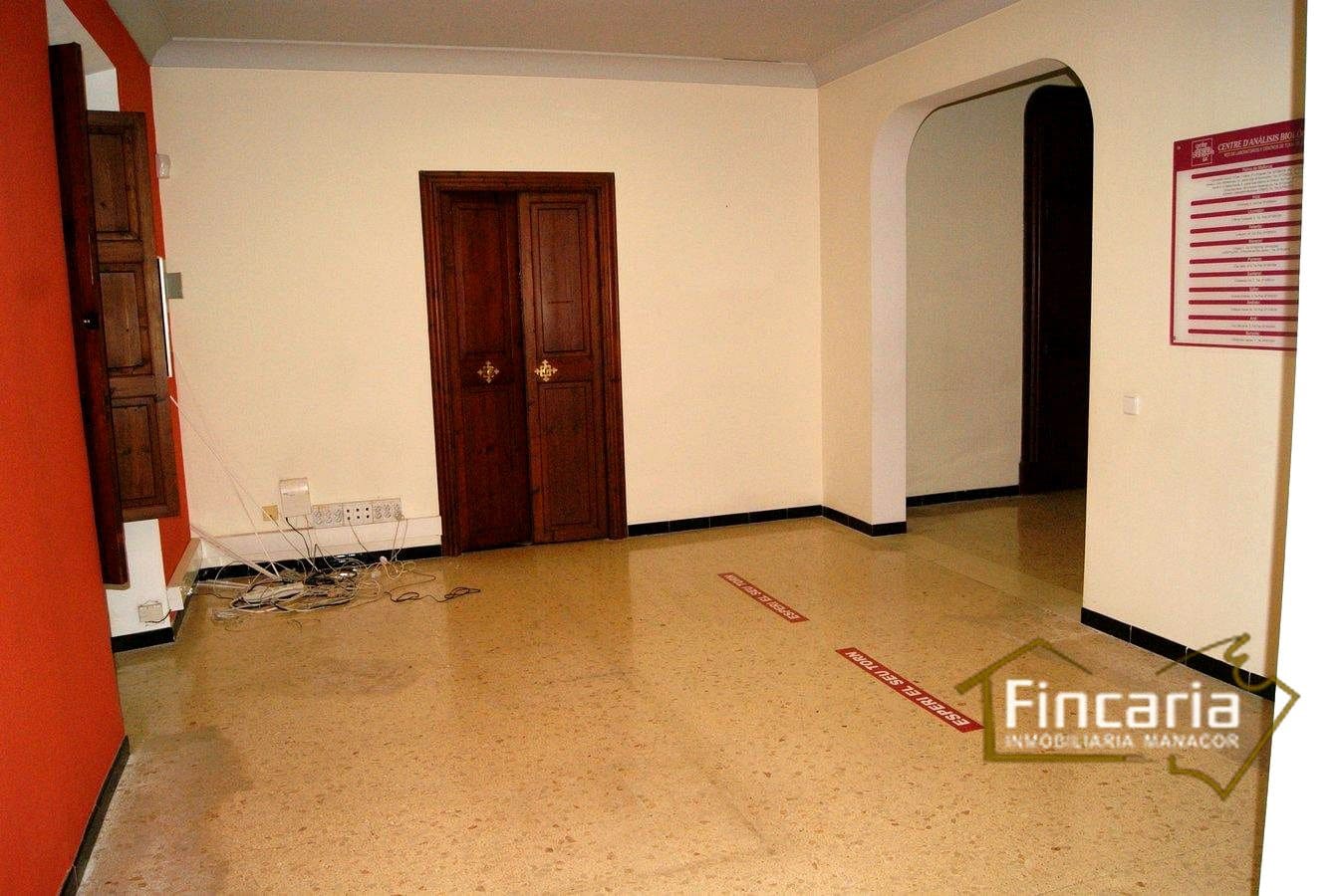 Escritório para arrendar em Manacor - 1 200 € (Ref: 9888412)