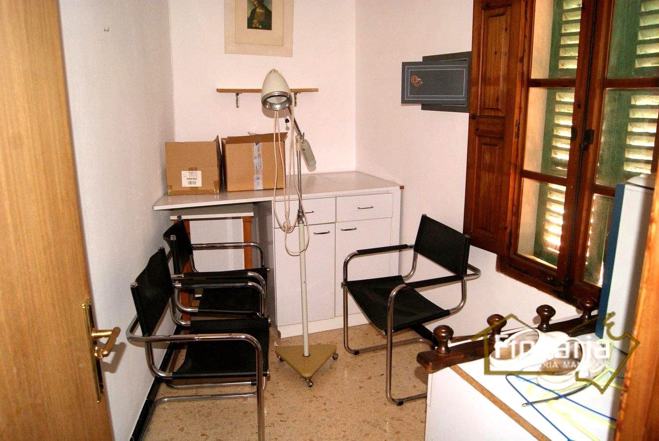 Escritório para arrendar em Manacor - 1 200 € (Ref: 9888412)