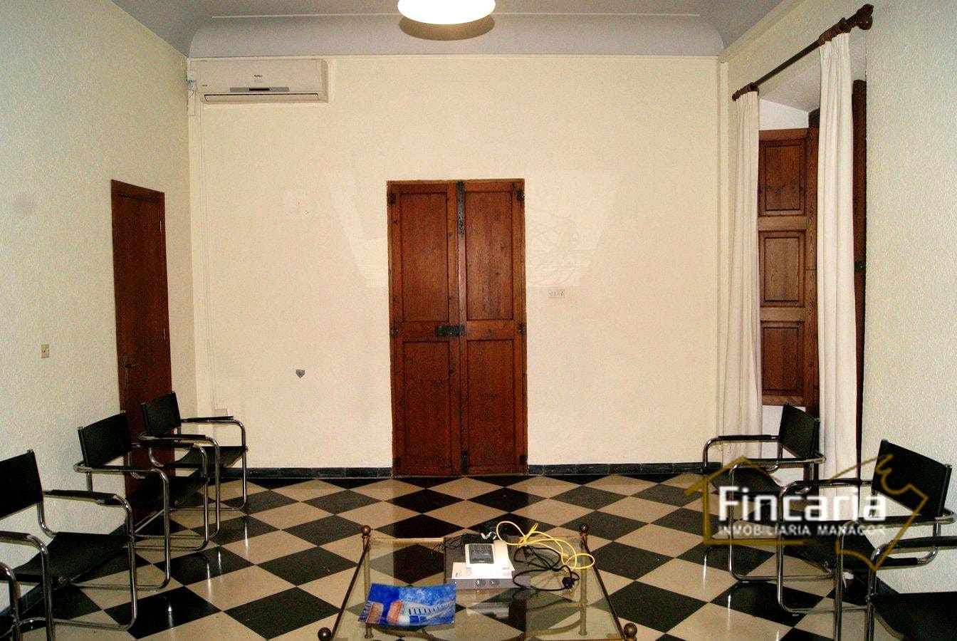 Escritório para arrendar em Manacor - 1 200 € (Ref: 9888412)