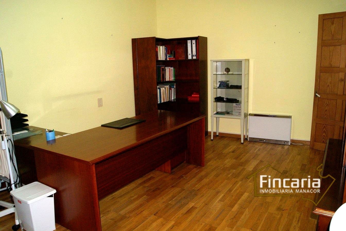 Escritório para arrendar em Manacor - 1 200 € (Ref: 9888412)
