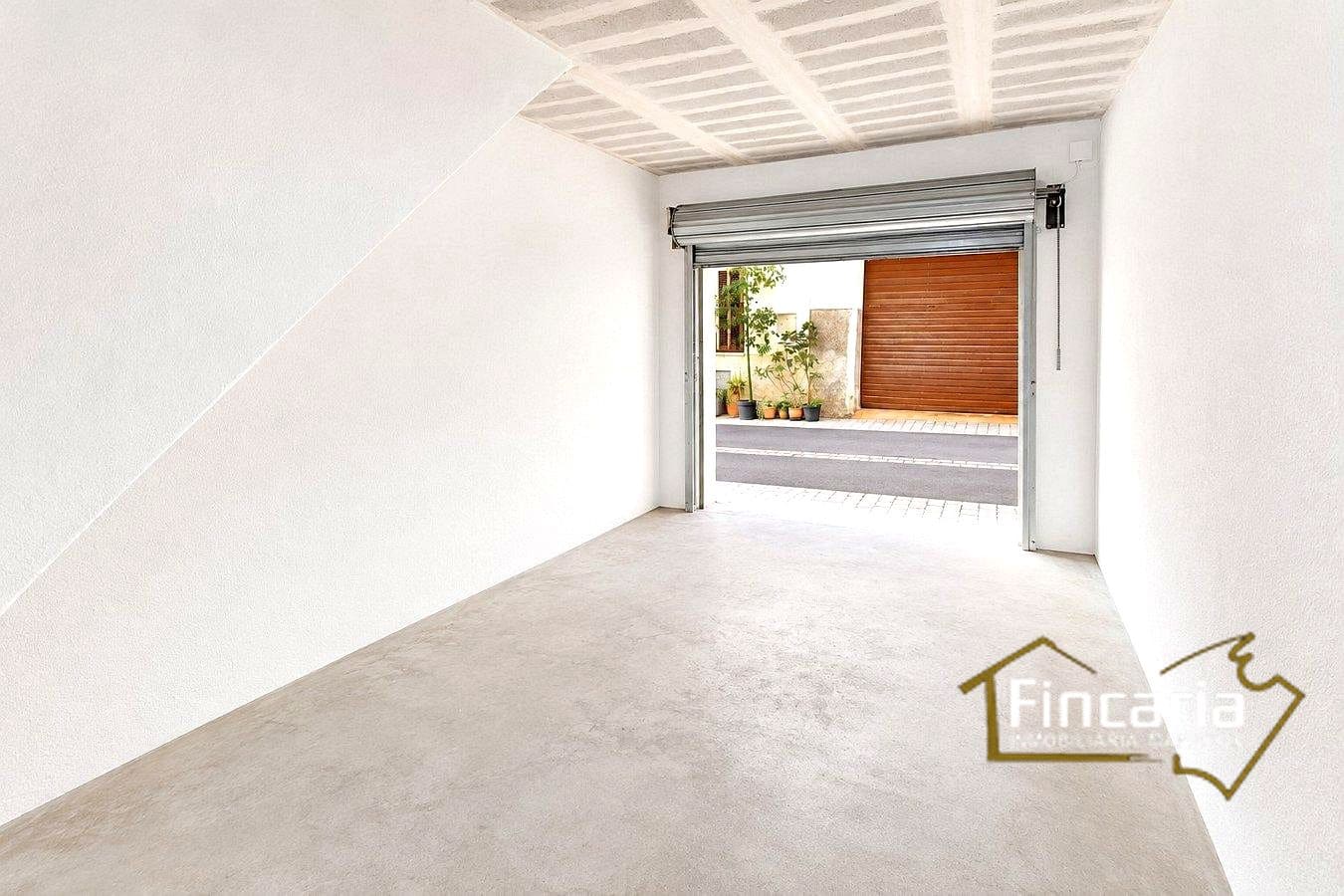 2 bedroom Villa for sale in Manacor with garage - € 315,000 (Ref: 9937184)
