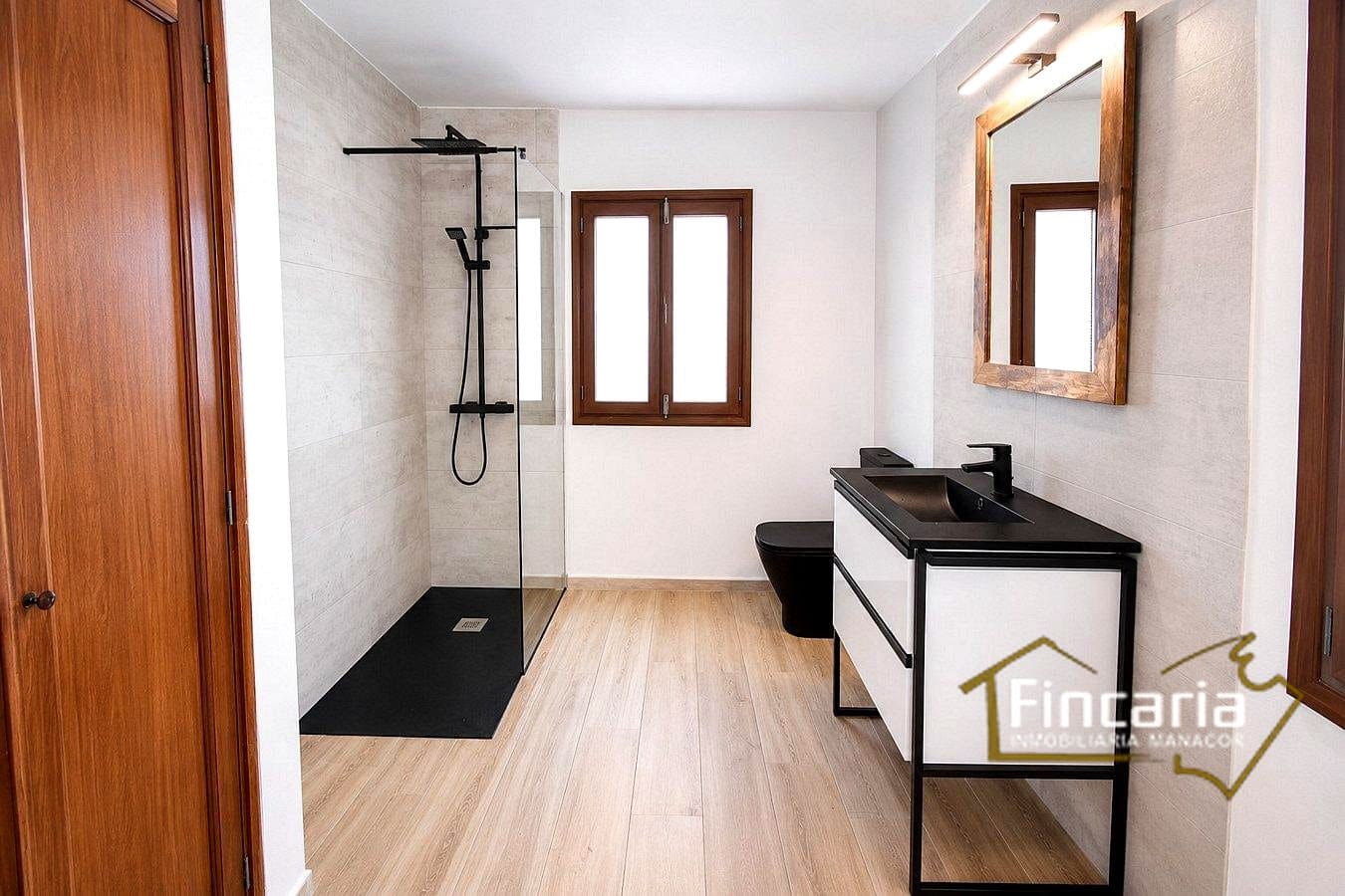 2 bedroom Villa for sale in Manacor with garage - € 315,000 (Ref: 9937184)
