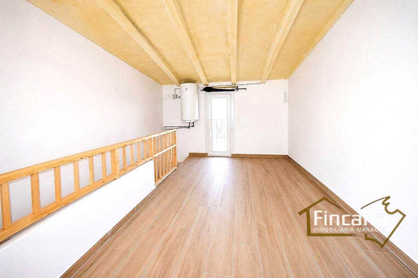 2 bedroom Villa for sale in Manacor with garage - € 315,000 (Ref: 9937184)