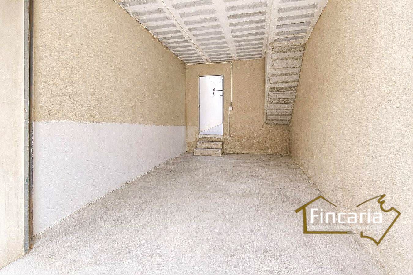 2 bedroom Villa for sale in Manacor with garage - € 315,000 (Ref: 9937184)