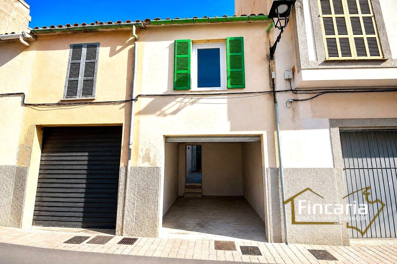 2 bedroom Villa for sale in Manacor with garage - € 315,000 (Ref: 9937184)