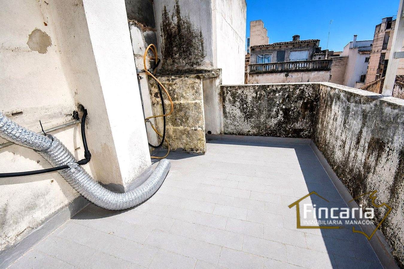 2 bedroom Villa for sale in Manacor with garage - € 315,000 (Ref: 9937184)