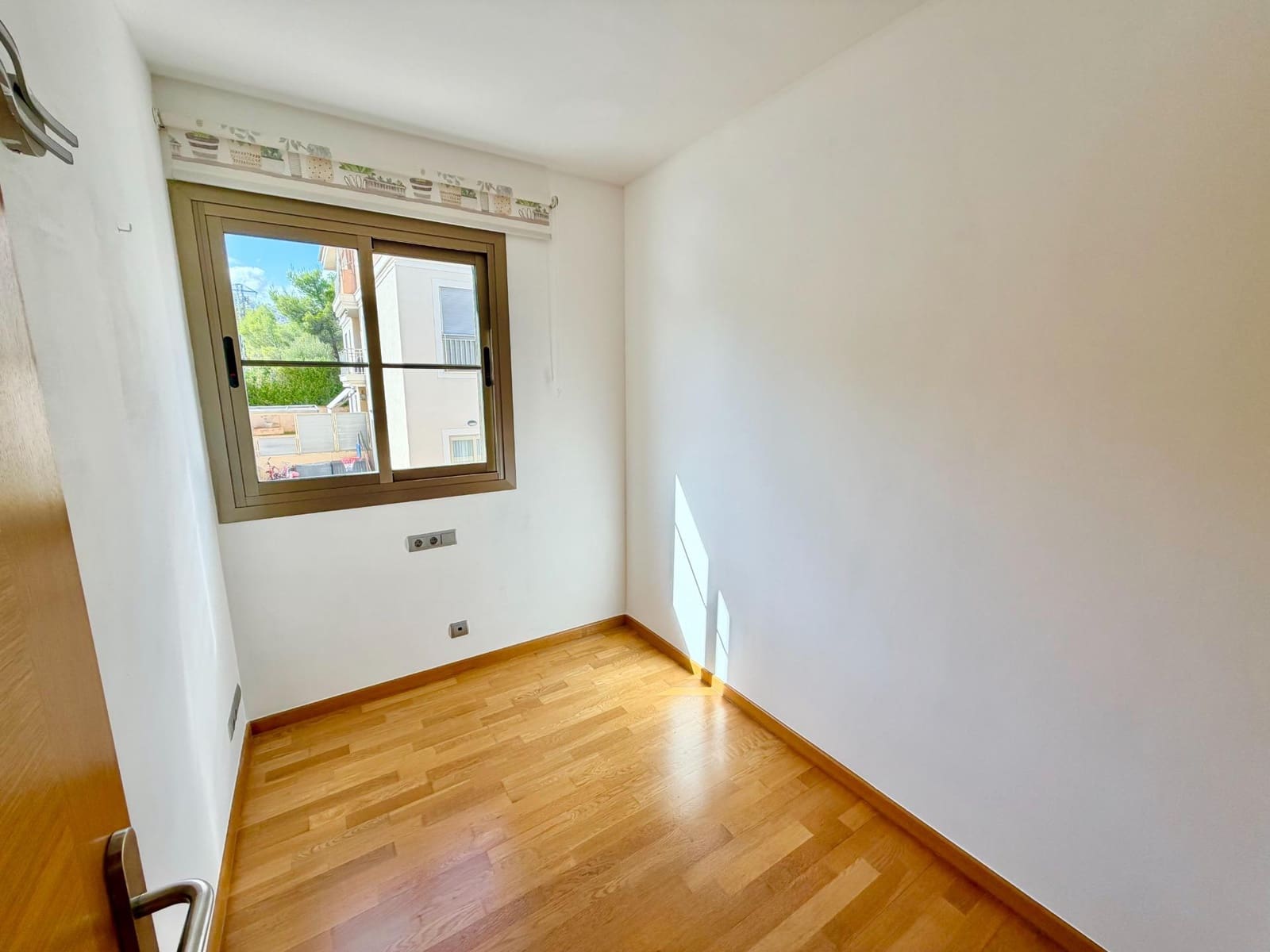 3 soverom Leilighet til leie i Palma de Mallorca med svømmebasseng garasje - € 2 000 (Ref: 10067945)