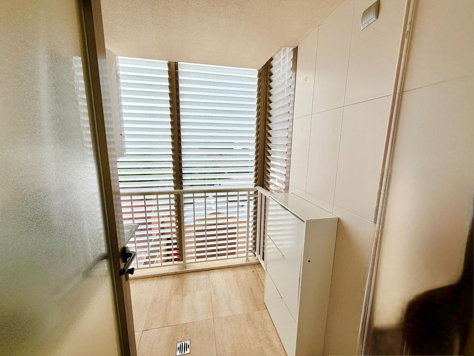 3 soverom Leilighet til leie i Palma de Mallorca med svømmebasseng garasje - € 2 000 (Ref: 10067945)