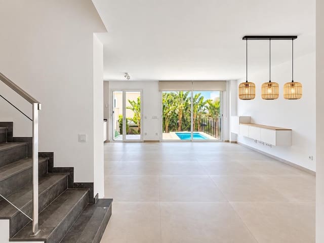 4 quarto Moradia Geminada para venda em Sa Cabaneta / La Cabaneta, Marratxí com piscina - 789 000 € (Ref: 10086161)