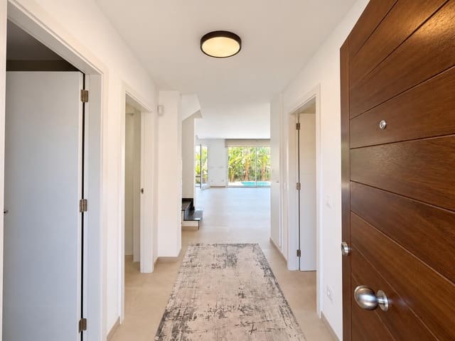 4 quarto Moradia Geminada para venda em Sa Cabaneta / La Cabaneta, Marratxí com piscina - 789 000 € (Ref: 10086161)