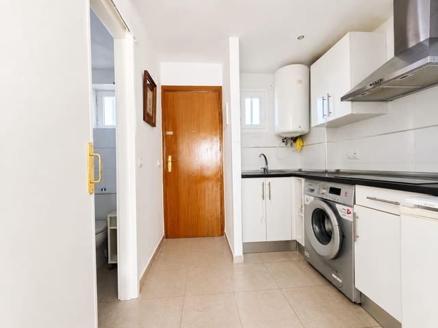 Apartament na sprzedaż w Palmanova, Calvià z basenem garażem - 255 000 € (Ref: 10094683)