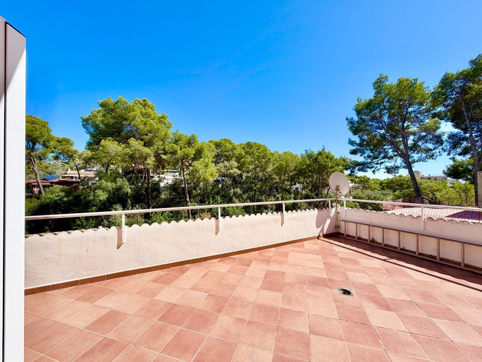 5 bedroom Villa for sale in Calvia with garage - € 1,550,000 (Ref: 10115880)