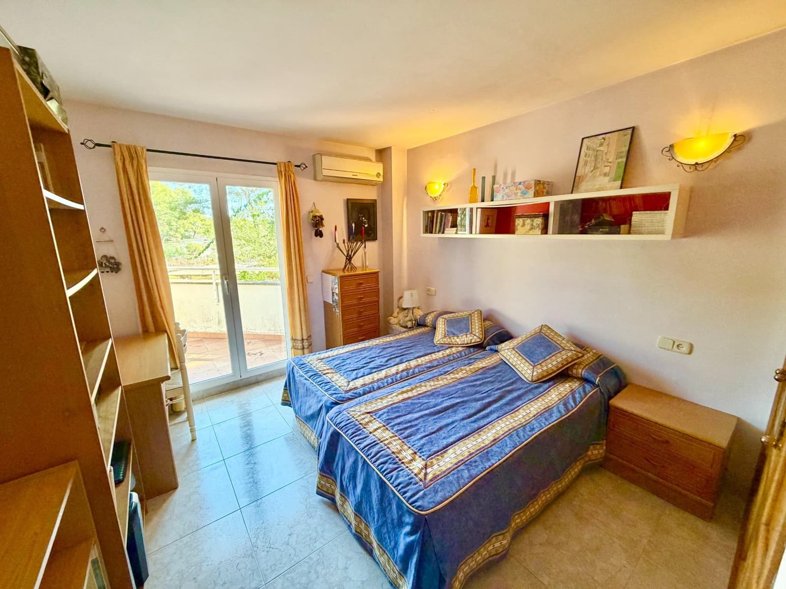 5 bedroom Villa for sale in Calvia with garage - € 1,550,000 (Ref: 10115880)
