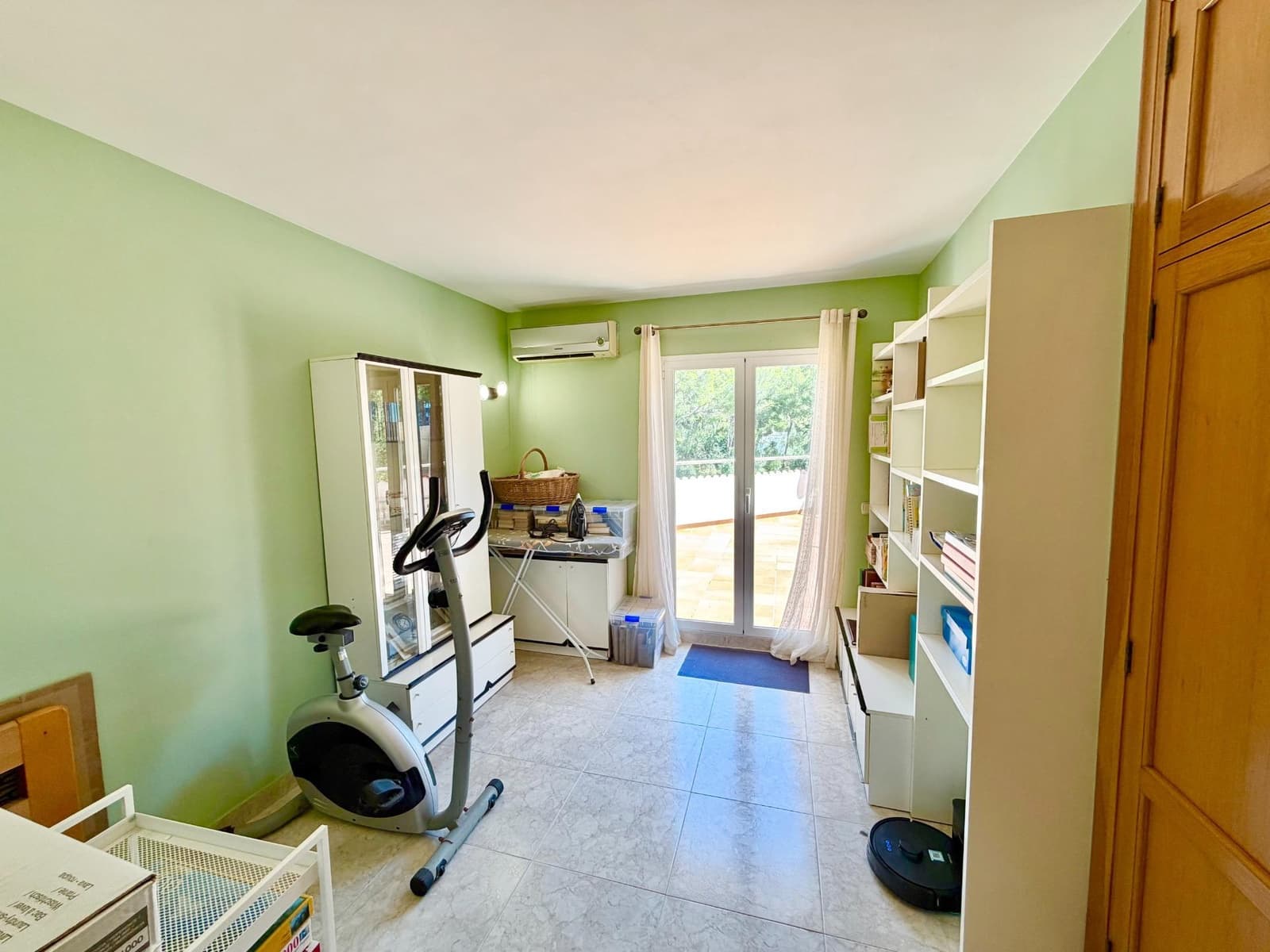 5 bedroom Villa for sale in Calvia with garage - € 1,550,000 (Ref: 10115880)