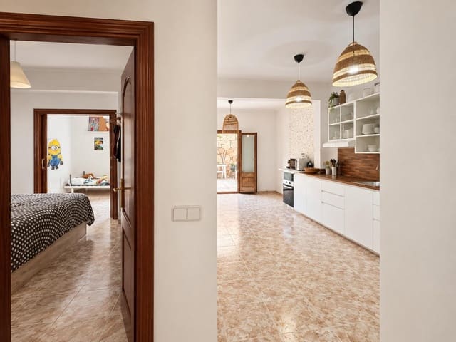 2 soveværelse Villa til salg i Campos med garage - € 435.000 (Ref: 10129498)