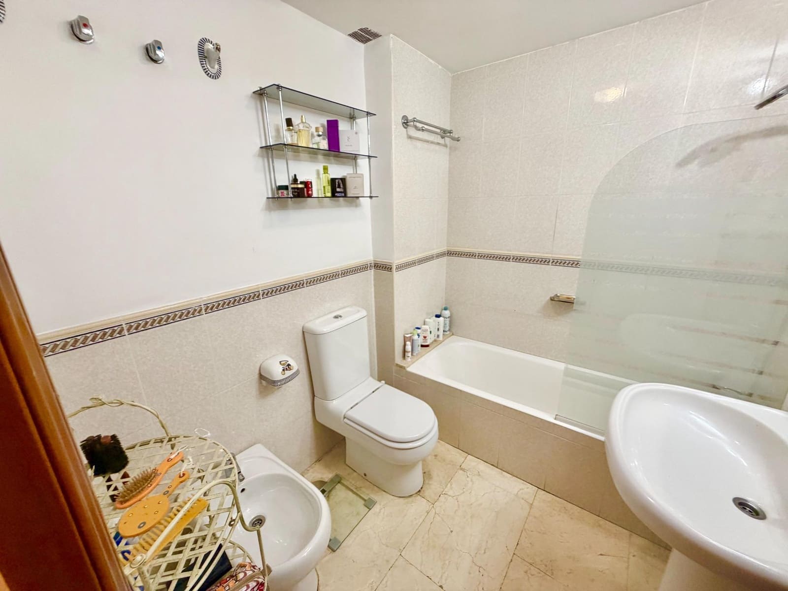 3 slaapkamer Appartement te huur in Palma de Mallorca met zwembad garage - € 2.550 (Ref: 10129499)