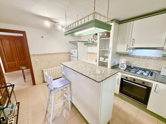 3 slaapkamer Appartement te huur in Palma de Mallorca met zwembad garage - € 2.550 (Ref: 10129499)