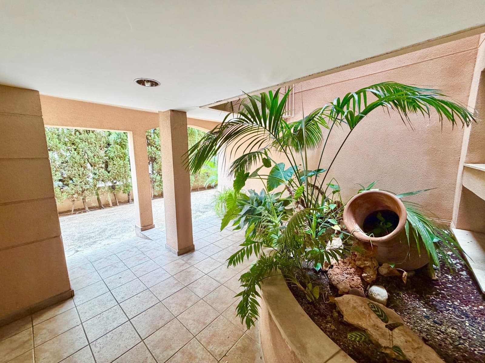3 slaapkamer Appartement te huur in Palma de Mallorca met zwembad garage - € 2.550 (Ref: 10129499)