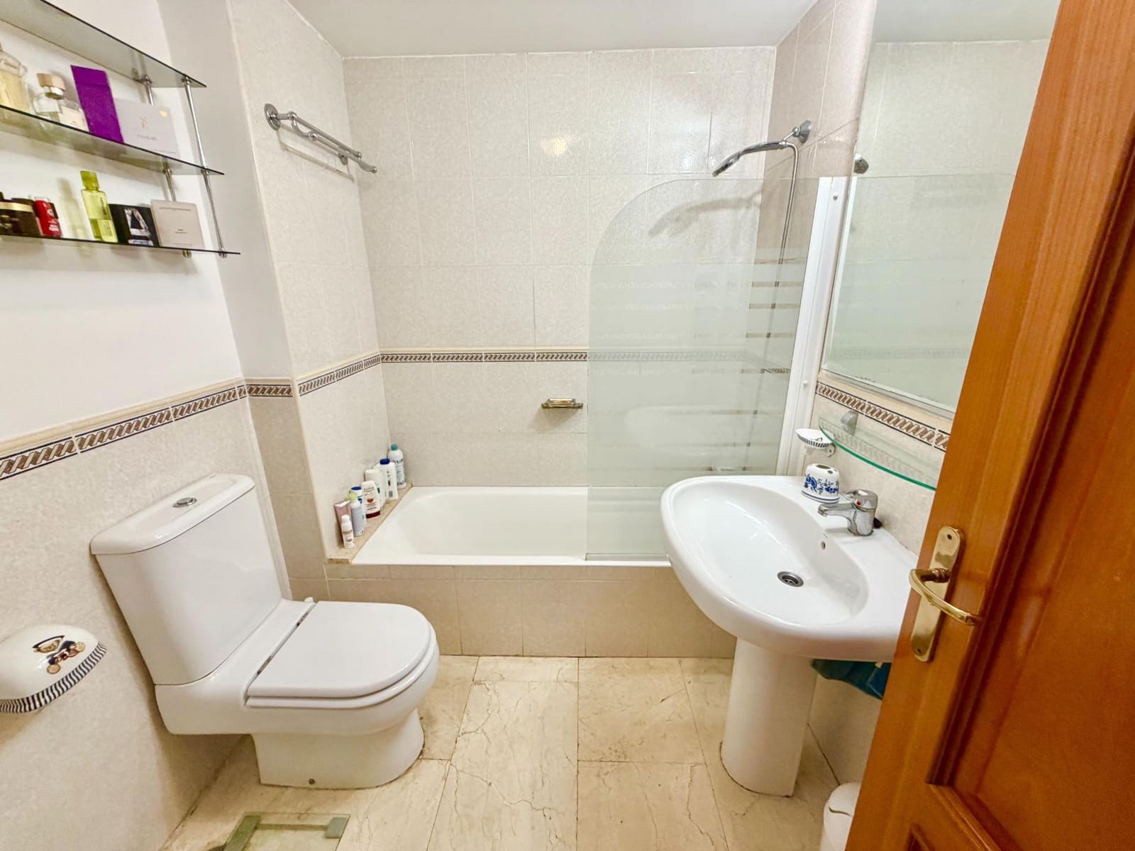 3 slaapkamer Appartement te huur in Palma de Mallorca met zwembad garage - € 2.550 (Ref: 10129499)