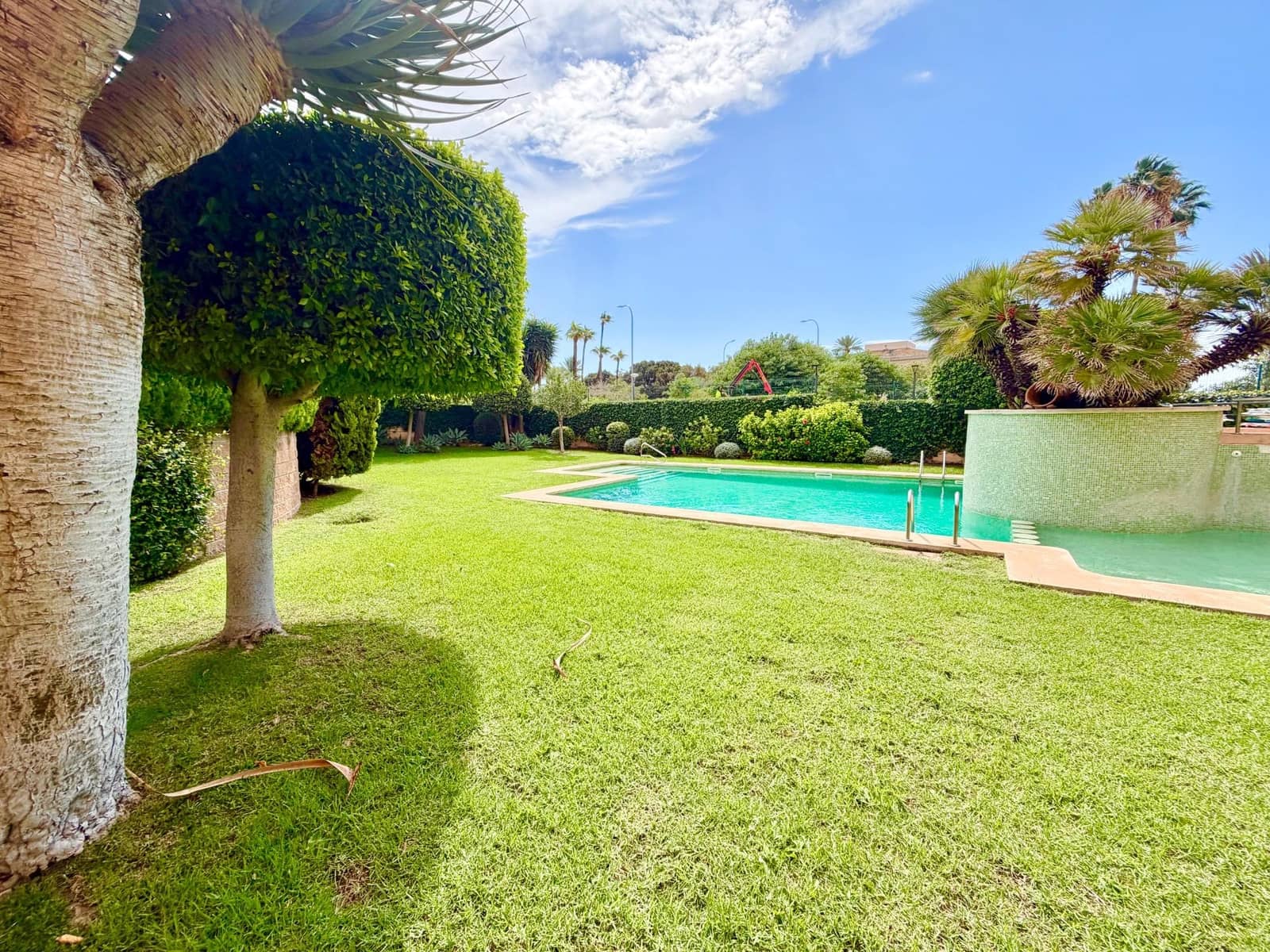 3 slaapkamer Appartement te huur in Palma de Mallorca met zwembad garage - € 2.550 (Ref: 10129499)