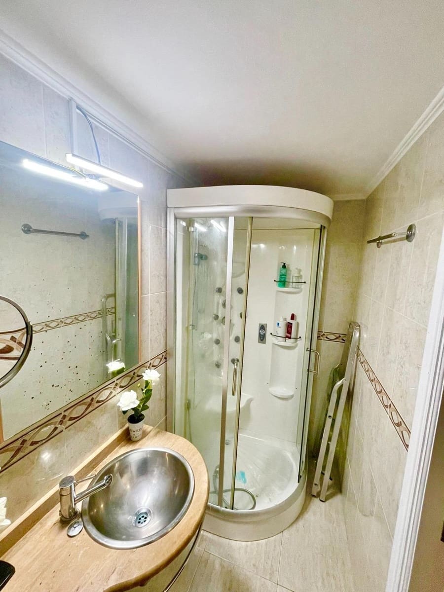 3 bedroom Flat for sale in Palma de Mallorca with garage - € 540,000 (Ref: 10132029)