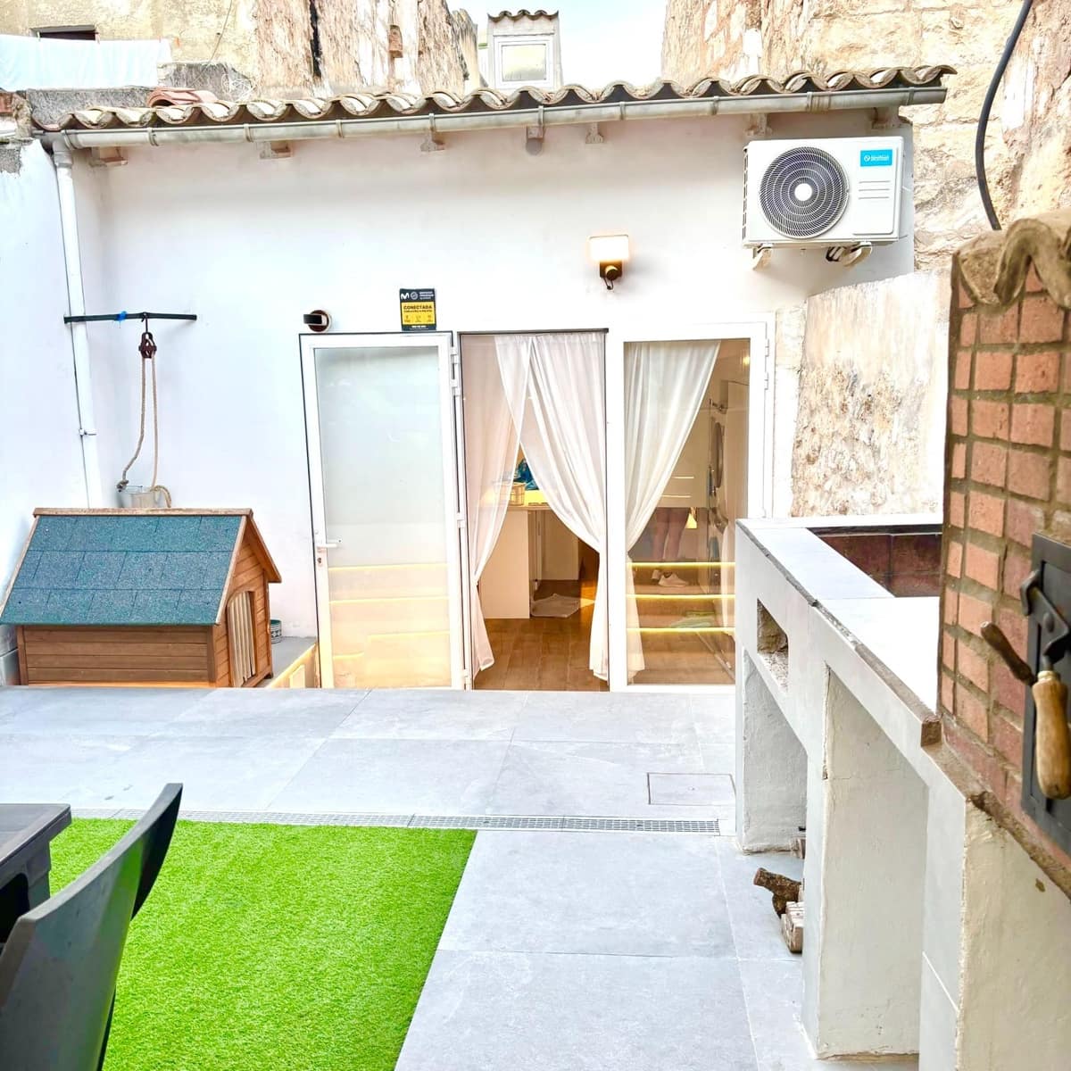 3 bedroom Townhouse for sale in Inca with pool - € 749,000 (Ref: 10136083)