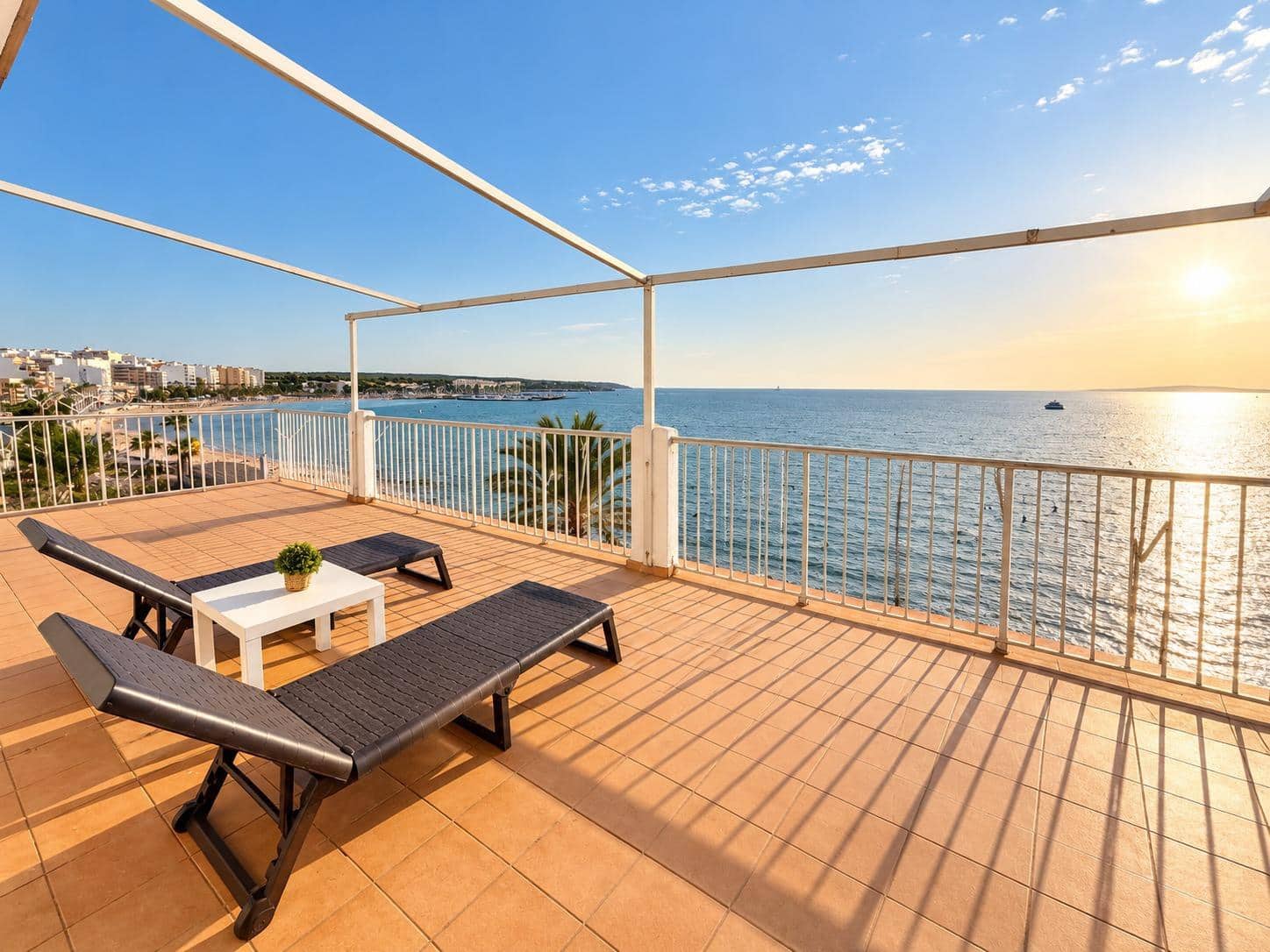 Ático de 4 habitaciones en Palma de Mallorca en alquiler - 2.300 € (Ref: 7061463)