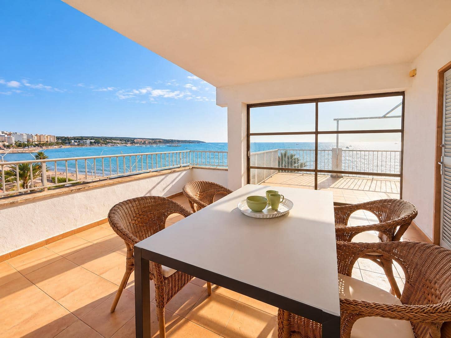 Ático de 4 habitaciones en Palma de Mallorca en alquiler - 2.300 € (Ref: 7061463)